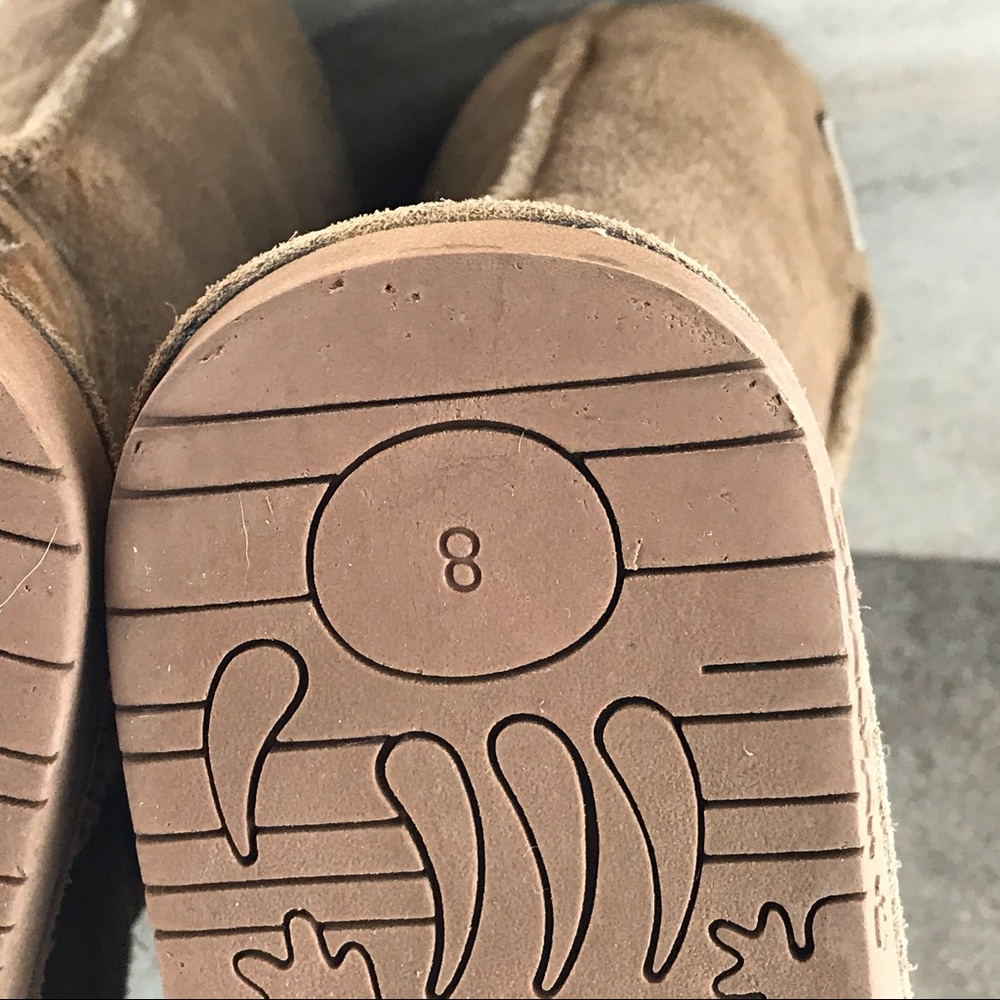 Bearpaw Women’s Elle Tan Suede Boots size 8 - Picture 9 of 9